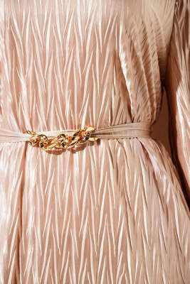 Kuşaklı Büzgü Piliseli Elbise Bej - Tesettür Elbise