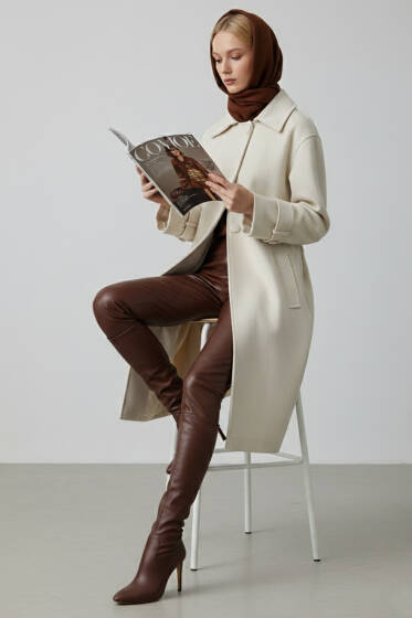 Kuşaklı Düğmeli Kaşe Kaban Bej - Kaban