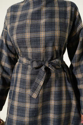 Kuşaklı Ekose Desenli Kloş Elbise Lacivert - Elbise