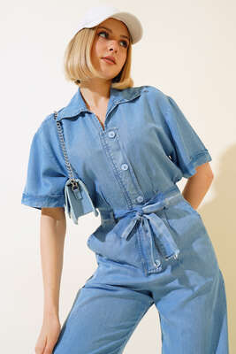 Kuşaklı Gömlek Yaka Kot Tulum Açık Mavi - Kadın Giyim Modelleri