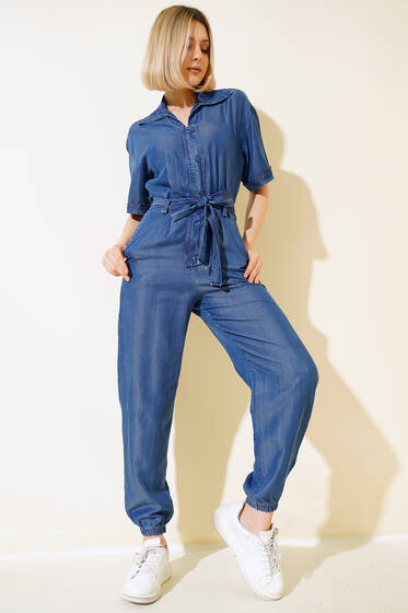 Kuşaklı Gömlek Yaka Kot Tulum Orta Mavi - Kadın Giyim Modelleri