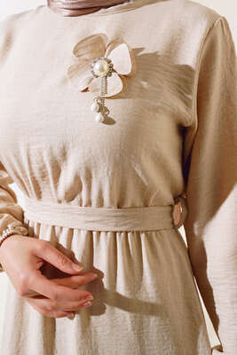 Kuşaklı Keten Elbise Bej - Tesettür Elbise