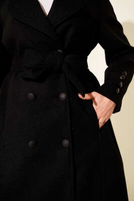 Kuşaklı Kruvaze Yaka Cepli Kaşe Kaban Siyah - Kaban