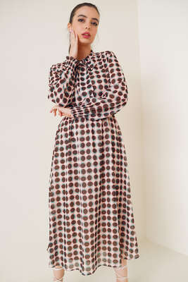 Kuşaklı Puantiye Desenli Şifon Elbise Bej - Thumbnail