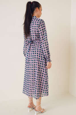 Kuşaklı Puantiye Desenli Şifon Elbise Pudra - Thumbnail