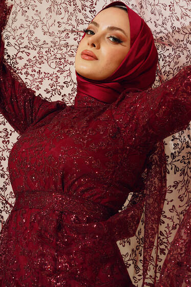 Kuşaklı Simli Tül Abiye Elbise Bordo - Tesettür Elbise