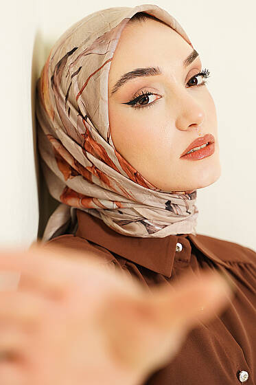 Lale Desen Bambu Kraş Eşarp Kum Bej - Başörtüsü