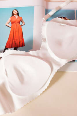 Lazer Kesim Destekli Sütyen Ekru - Toparlayıcı Sütyen / Minimizer Sütyen