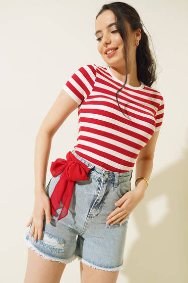 Lazer Kesim Sökük Jean Şort Kot Mavisi - Şort