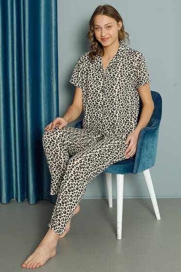 Leopar Desen Düğmeli Pijama Takımı Leopar - Pijama & Gecelik