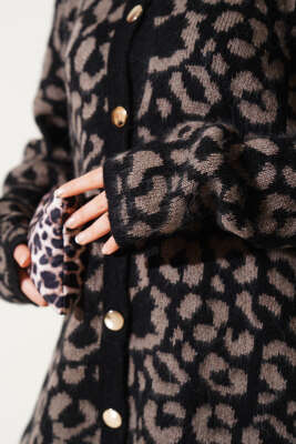 Leopar Desen Düğmeli Salaş Triko Hırka Vizon - Triko Hırka