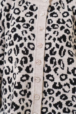 Leopar Desen Düğmeli Triko Hırka Bej - Triko Hırka