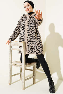 Leopar Desen Düğmeli Triko Hırka Vizon - Triko Hırka