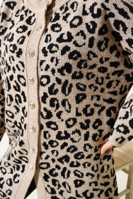 Leopar Desen Düğmeli Triko Hırka Vizon - Triko Hırka