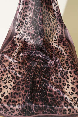 Leopar Desen İpek Twill 3'lü Şal Seti Asorti 1 - Desenli Şal Seti