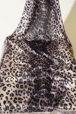 Leopar Desen İpek Twill 3'lü Şal Seti Asorti 1 - Desenli Şal Seti