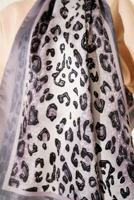 Leopar Desen İpekTwill Şal Gri - Başörtüsü