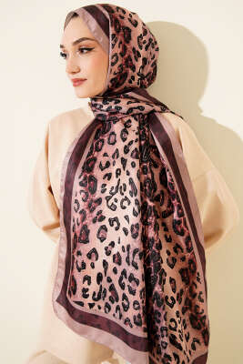Leopar Desen İpekTwill Şal Latte - Başörtüsü