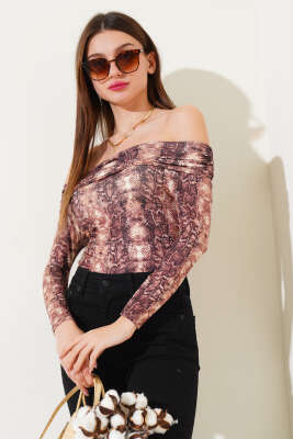 Leopar Desen Kayık Yaka Bluz Camel - Kadın Giyim Modelleri