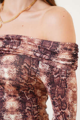 Leopar Desen Kayık Yaka Bluz Camel - Kadın Giyim Modelleri