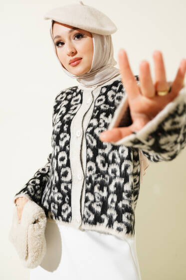 Leopar Desen Kısa Triko Hırka Bej - Hırka