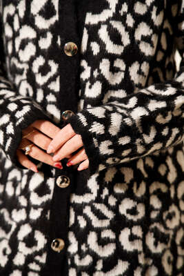 Leopar Desen Triko Düğmeli Hırka Ekru - Yılın Fırsatı