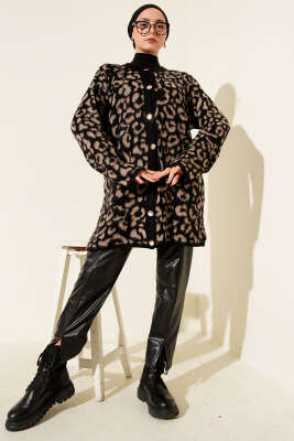 Leopar Desen Triko Düğmeli Hırka Latte - Yılın Fırsatı