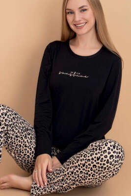 Leopar Desenli Baskılı Pijama Takımı Siyah - Pijama