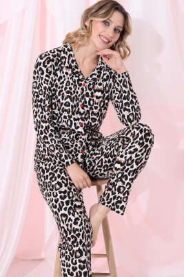 Leopar Desenli Düğmeli Süet Pijama Takımı Leopar - Pijama