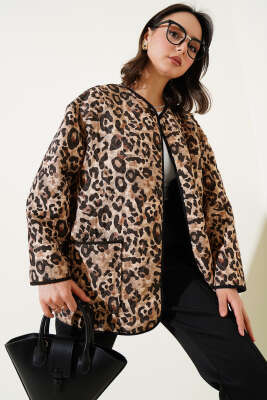 Leopar Desenli Kapitone Ceket Bej - VAV TEKSTİL