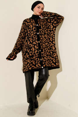 Leopar Desenli Şardonlu Triko Hırka Latte - Yılın Fırsatı