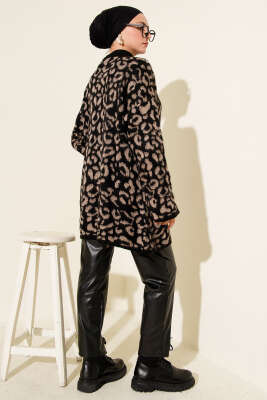 Leopar Desenli Şardonlu Triko Hırka Latte - Yılın Fırsatı