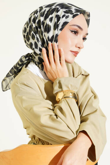 Leopar Desenli Soft Eşarp Çağla Yeşili - Başörtüsü
