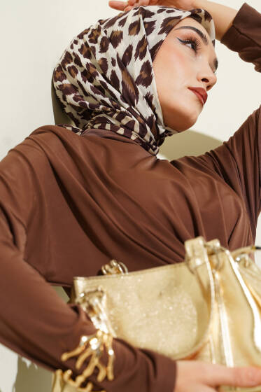 Leopar Desenli Soft Eşarp Kahve - Başörtüsü