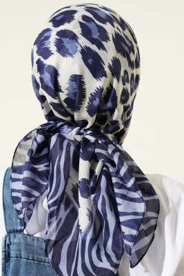 Leopar Desenli Soft Eşarp Mavi - Başörtüsü