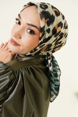 Leopar Desenli Soft Eşarp Petrol Yeşili - Başörtüsü