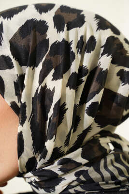 Leopar Desenli Soft Eşarp Siyah Taş - Başörtüsü