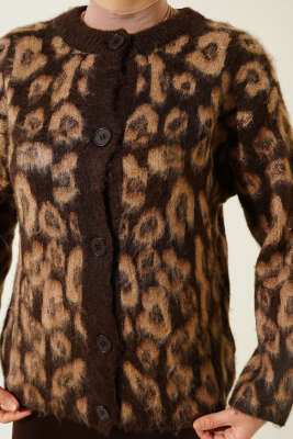 Leopar Desenli Triko Hırka Leopar Kahve Biyeli - Triko Hırka