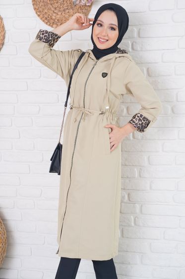 Leopar Detaylı Bej Trençkot - Uzun Trençkot