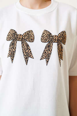 Leopar Fiyonk Baskılı T-shirt Ekru - Kadın Giyim Modelleri