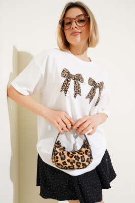 Leopar Fiyonk Baskılı T-shirt Ekru - Kadın Giyim Modelleri