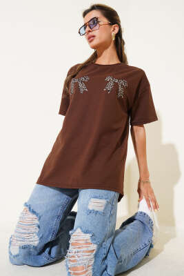 Leopar Fiyonk Baskılı T-shirt Kahve - Kadın Giyim Modelleri