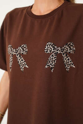 Leopar Fiyonk Baskılı T-shirt Kahve - Kadın Giyim Modelleri