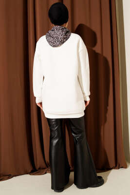 Leopar Fularlı Üç İplik Tunik Ekru - Tunik