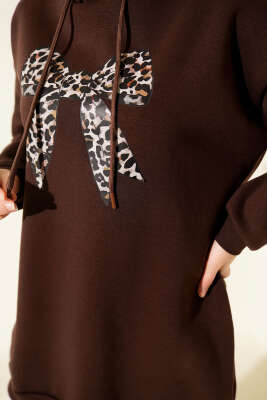 Leopar Kurdele Baskılı Üç İplik Sweatshirt Kahve - Tunik
