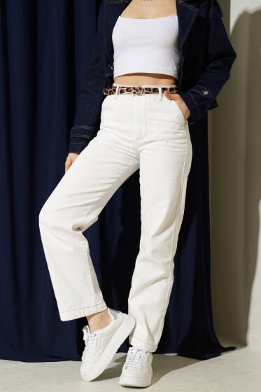 Leoparlı Kemerli Kot Pantolon Ekru - Kadın Giyim Modelleri