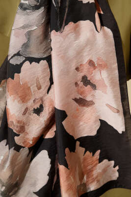 Linea Serisi Desenli Şal Siyah Bej - Başörtüsü