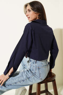 Love Nakışlı Crop Gömlek Lacivert - Gömlek