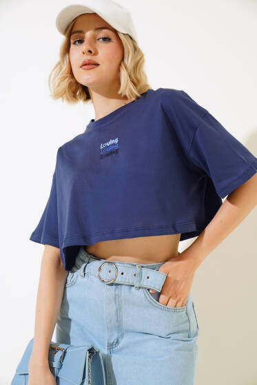 Loving Yazılı T-shirt Lacivert - Yeni Giyim
