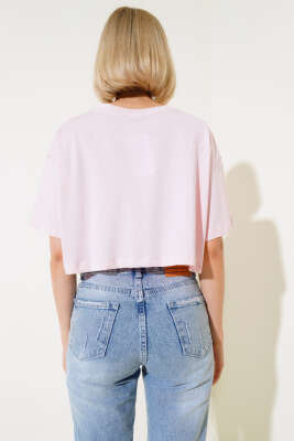 Loving Yazılı T-shirt Pudra - Kadın Giyim Modelleri